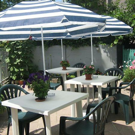 Sirenapop Concept B&B Rivazzurra Di Rimini Zewnętrze zdjęcie