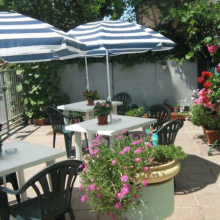 Sirenapop Concept B&B Rivazzurra Di Rimini Zewnętrze zdjęcie