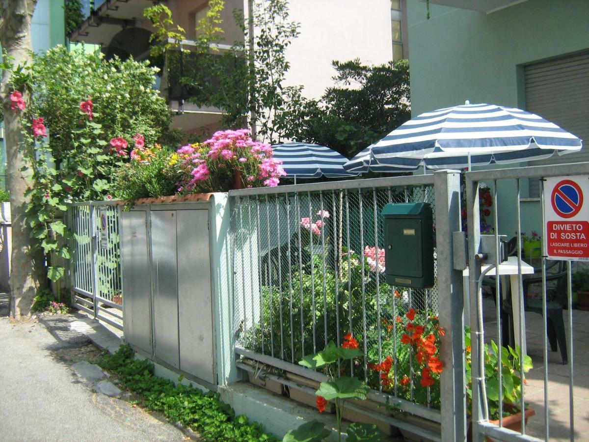 Sirenapop Concept B&B Rivazzurra Di Rimini Zewnętrze zdjęcie